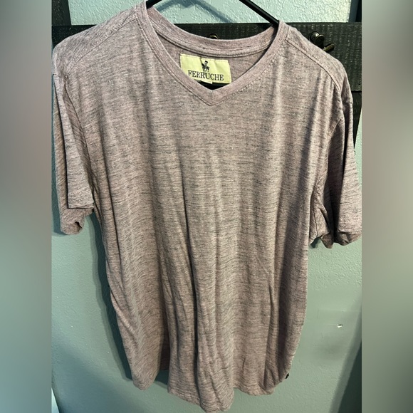 Ferruche Men’s V-Neck Shirt - Picture 1 of 3